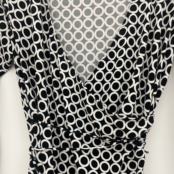 Laundry by Shelli Segal black and white geometric wrap dress - Picture 1 of 4